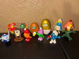 Vintage Mixed Lot of Assorted toys